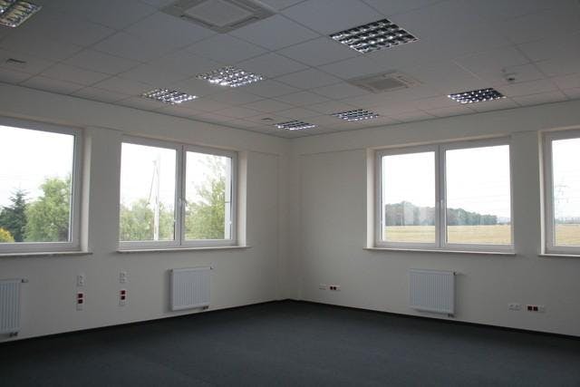 Offices for rent in Offices S8 Business Park #3
