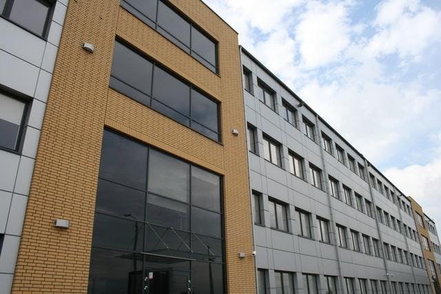 Offices for rent in Offices S8 Business Park #1