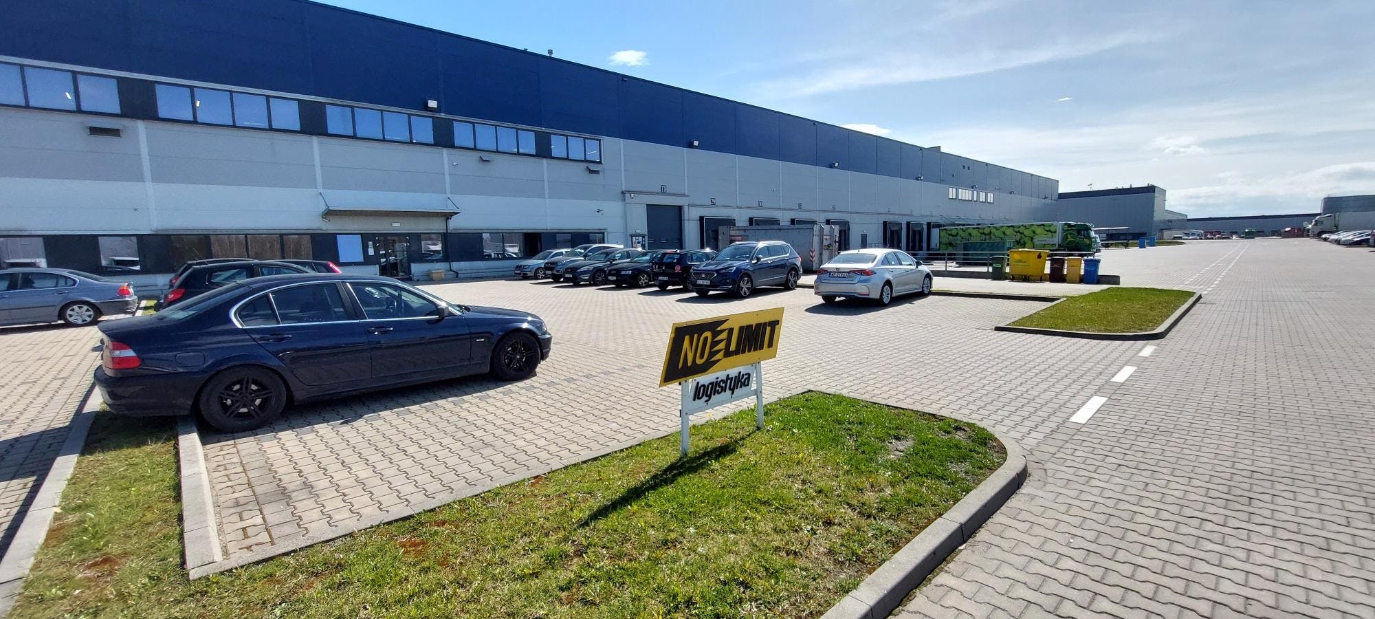 Warehouses for rent in Warehouses Budynek magazynowy Sosnowiec #1