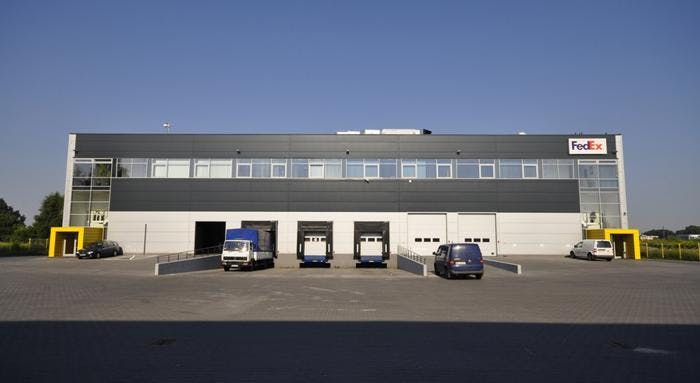 Warehouses for rent in Airport House